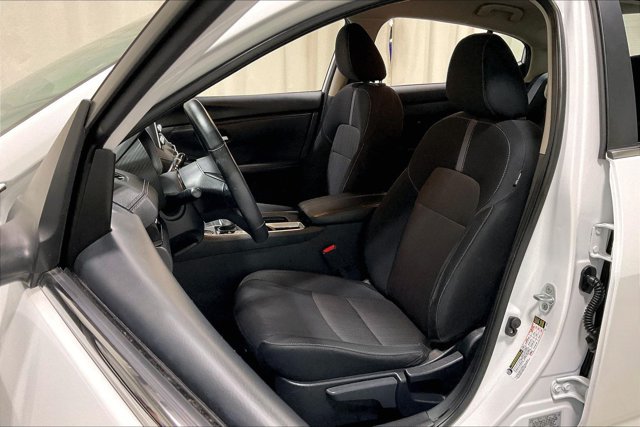 Used 2024 Nissan Sentra SV w/ All-Weather Package FWD image 25