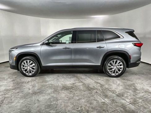 Certified 2026 Buick Enclave Preferred w/ Power Package image 5