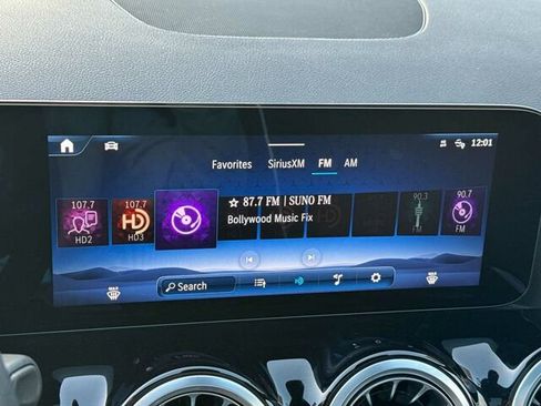 Used 2025 Mercedes-Benz GLA 250 GLA 250 4D Sport Utility 4MATI image 23