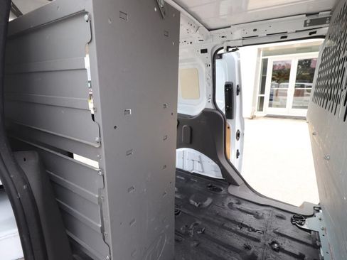 Used 2022 Ford Transit Connect XL FWD image 9