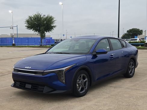 Used 2025 Kia K4 FWD image 8