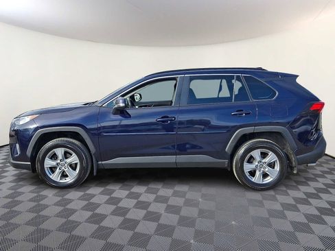 Used 2021 Toyota RAV4 XLE w/ Convenience Package image 10