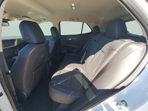 Used 2023 Buick Envision Essence image 13