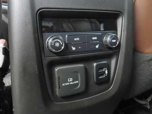 Used 2018 Buick Enclave Avenir w/ Avenir Technology Package AWD/4WD image 11
