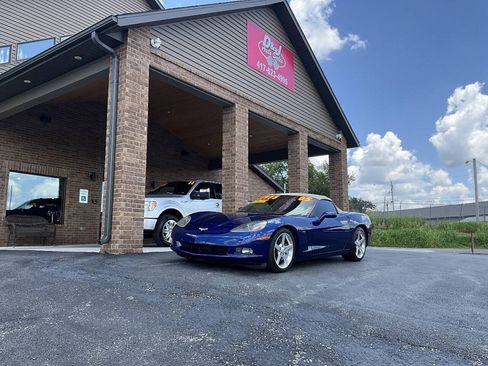 Used 2005 Chevrolet Corvette Convertible w/ Preferred Equipment Group RWD image 21