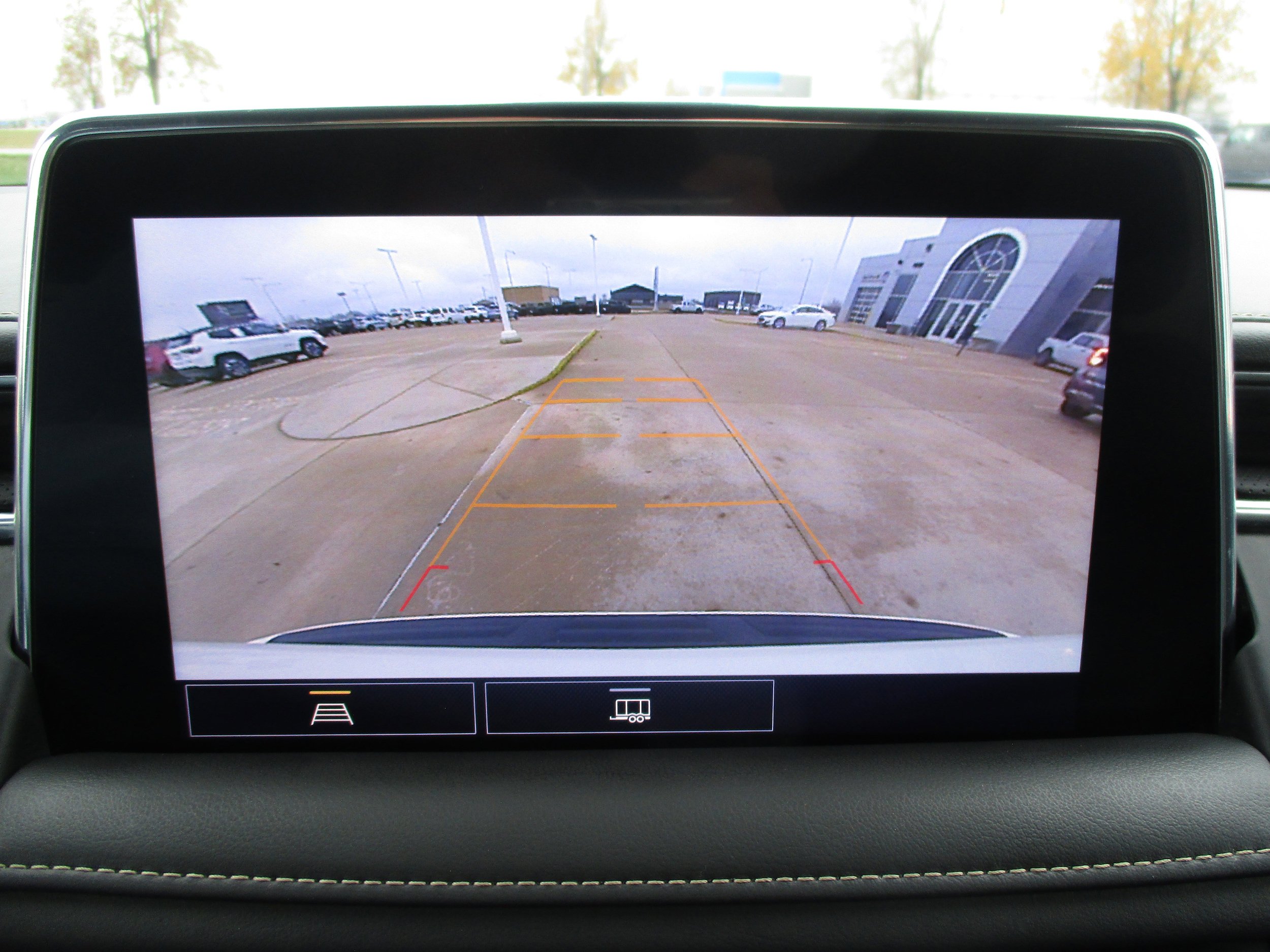 Used 2021 GMC Yukon SLT RWD image 25