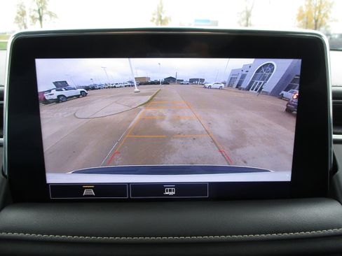 Used 2021 GMC Yukon SLT image 25