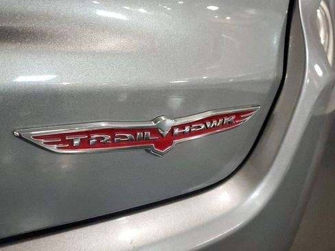 Used 2020 Jeep Compass Trailhawk image 9