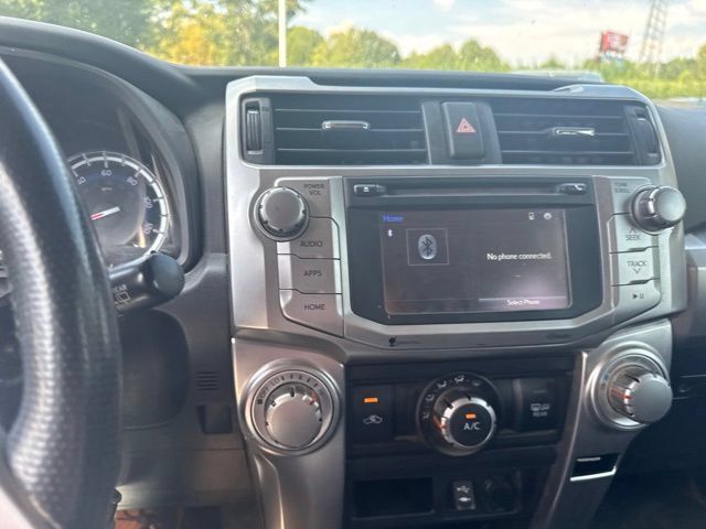 Used 2015 Toyota 4Runner SR5 AWD/4WD image 13