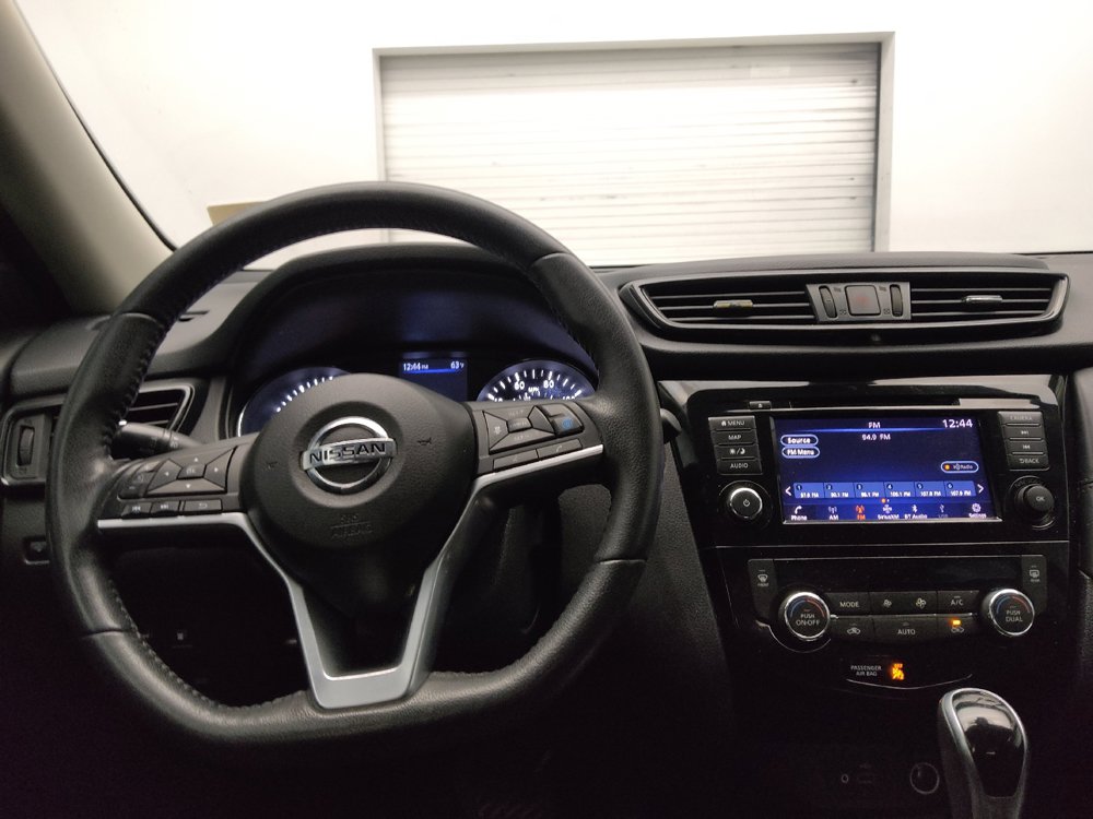 Used 2019 Nissan Rogue SL w/ Premium Package FWD image 22