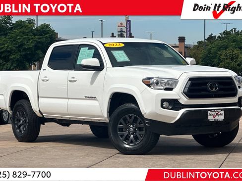 Certified 2023 Toyota Tacoma SR5 w/ Technology Package AWD/4WD image 1