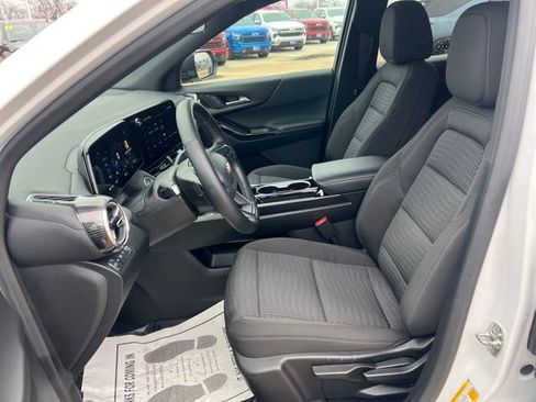 Certified 2025 Chevrolet Equinox LT image 13