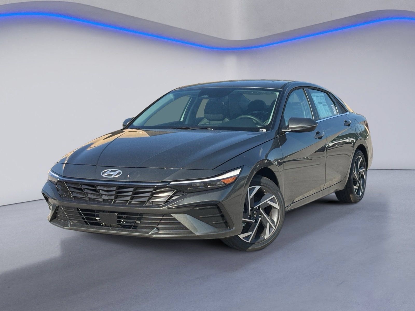 New 2026 Hyundai Elantra Limited FWD image 2