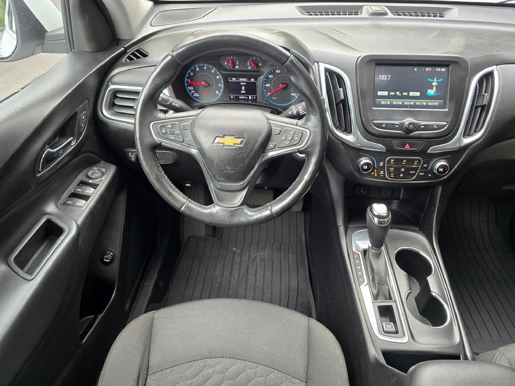 Used 2018 Chevrolet Equinox LT FWD image 19