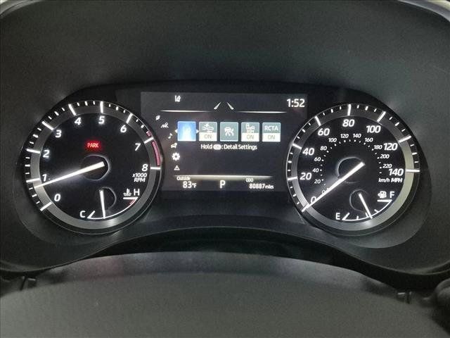 Used 2021 Toyota Highlander XLE AWD/4WD image 11
