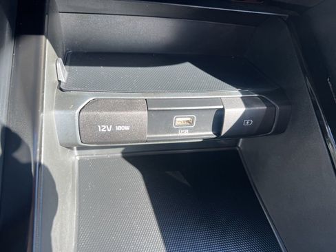 Used 2022 Kia Telluride LX image 53