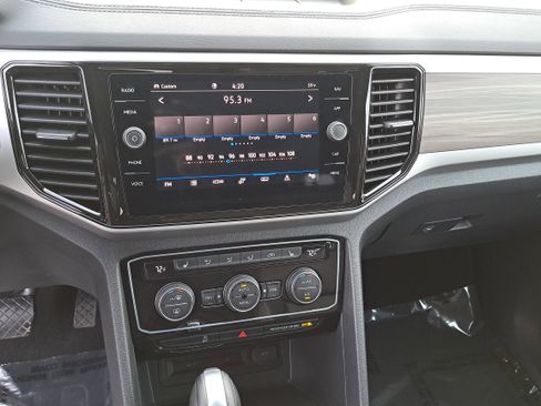 Certified 2023 Volkswagen Atlas SEL image 21