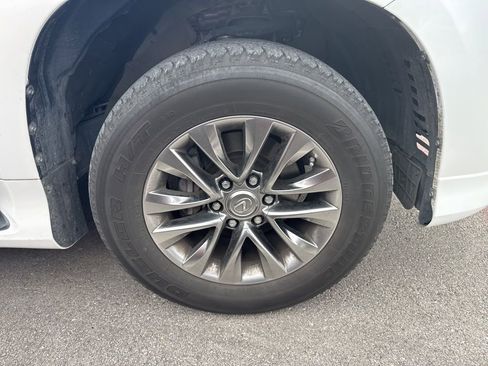 Used 2019 Lexus GX 460 Luxury image 3