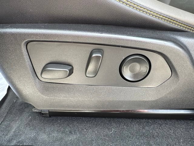 Used 2024 Chevrolet Colorado ZR2 w/ ZR2 Convenience Package III AWD/4WD image 12