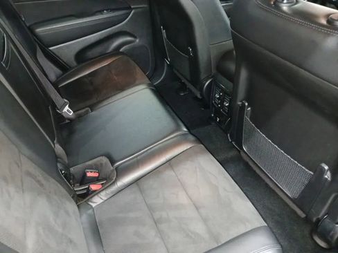 Used 2022 Jeep Grand Cherokee Laredo X RWD image 33