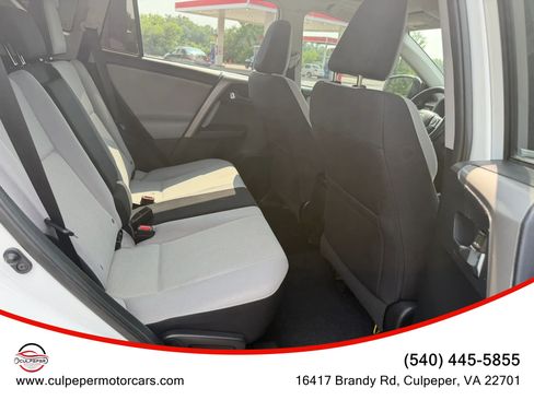 Used 2018 Toyota RAV4 XLE FWD image 12