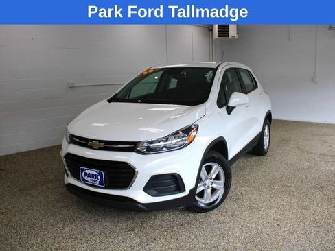 Used 2018 Chevrolet Trax LS AWD/4WD image 10