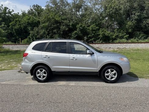 Used 2008 Hyundai Santa Fe GLS FWD image 6