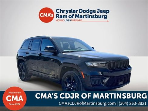 New 2025 Jeep Grand Cherokee Altitude image 1