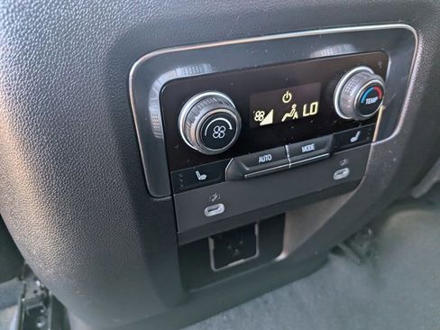 Used 2023 Chevrolet Suburban Premier AWD/4WD image 26