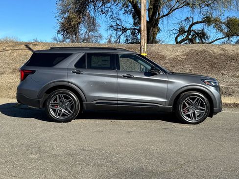 New 2026 Ford Explorer ST w/ Sun And Sound Package image 2