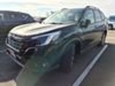 Used 2022 Subaru Forester Premium image 2