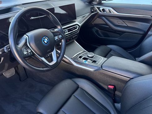 Used 2023 BMW i4 eDrive35 image 9
