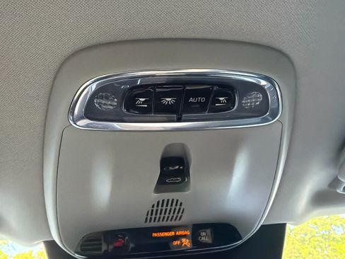 Used 2022 Volvo XC90 T6 Momentum w/ Climate Package AWD/4WD image 34