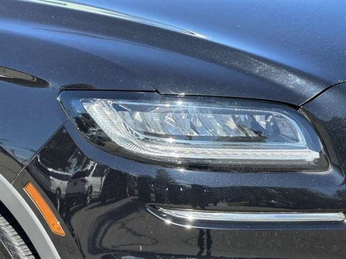 Used 2019 Lincoln Nautilus Reserve w/ Driver Assistance Package AWD/4WD image 29