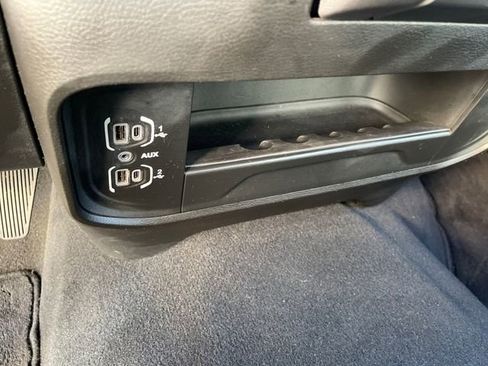 Used 2024 RAM 2500 Big Horn w/ Bed Utility Group image 36