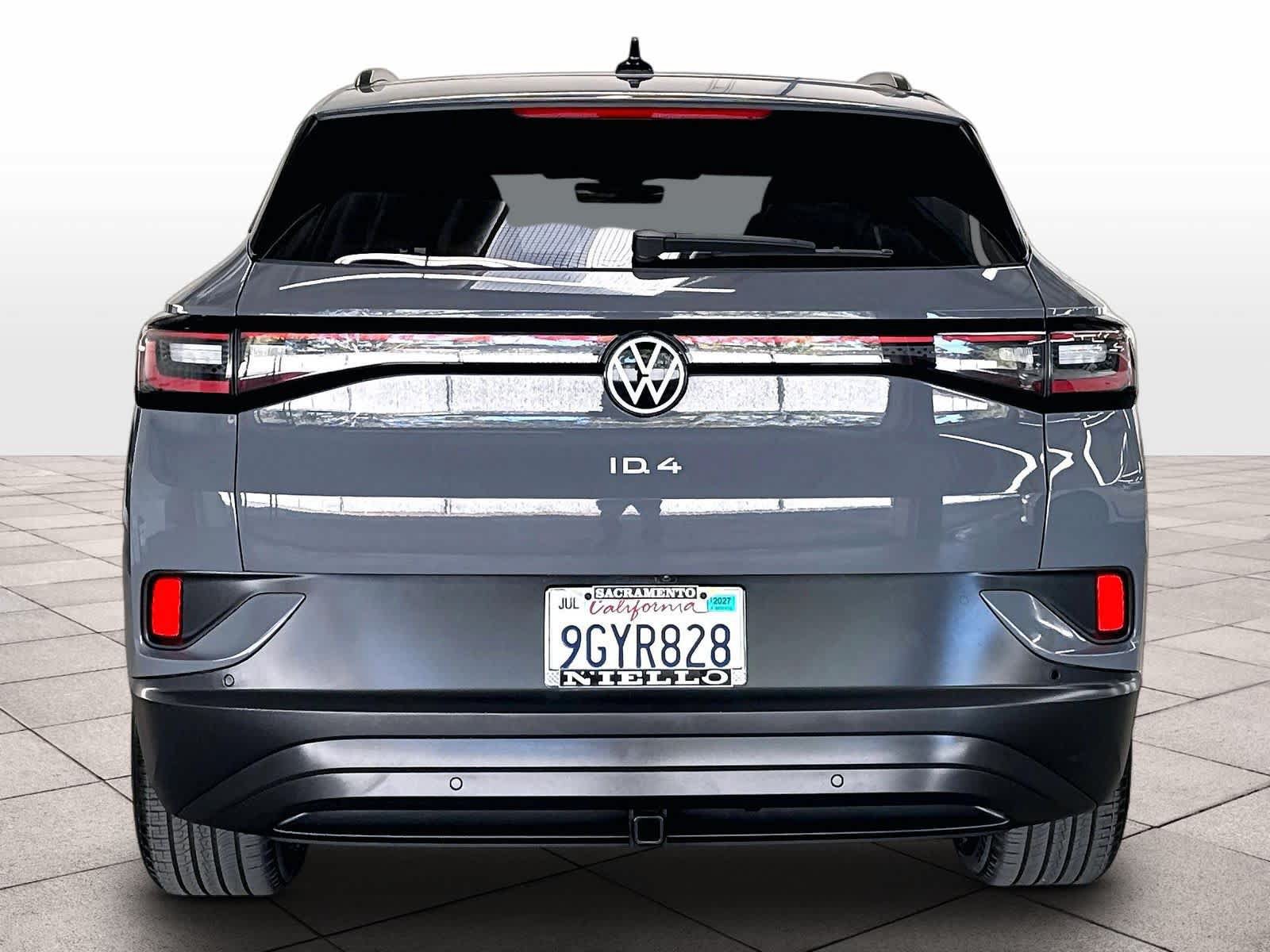 Used 2023 Volkswagen ID.4 Pro S AWD/4WD image 9