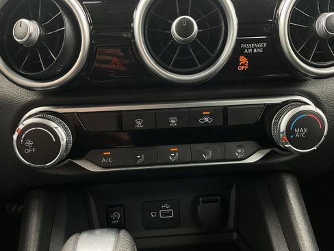 Used 2025 Nissan Sentra S FWD image 24