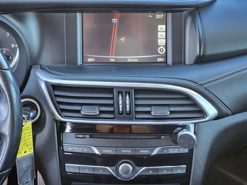 Used 2017 INFINITI QX30 Premium w/ Technology Package image 20