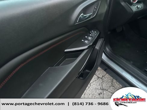 Used 2024 Chevrolet Trax RS w/ Sunroof Package FWD image 13