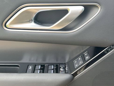 New 2026 Land Rover Range Rover Velar S image 24