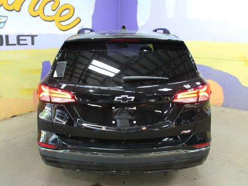 Used 2022 Chevrolet Equinox RS w/ LPO, Floor Liner Package FWD image 7
