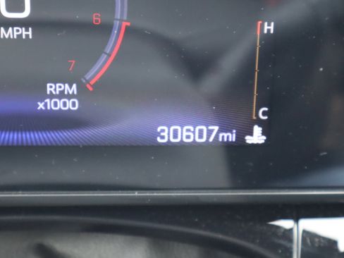 Used 2025 Chevrolet Trax RS w/ Driver Confidence Package image 25