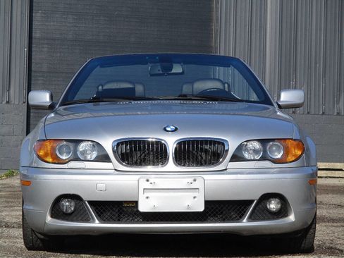 Used 2004 BMW 330Ci Convertible image 2