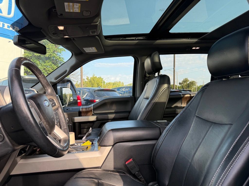 Used 2018 Ford F150 Lariat w/ Equipment Group 502A Luxury AWD/4WD image 8