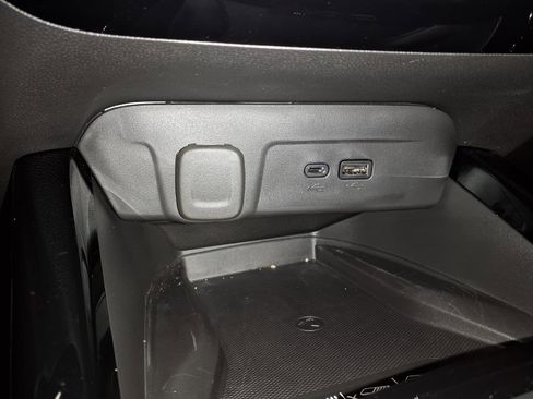 Used 2026 Chevrolet Trax RS w/ Sunroof Package image 16