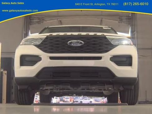 Used 2022 Ford Explorer 4WD image 3