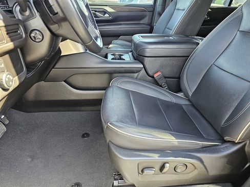 Used 2024 Chevrolet Tahoe Premier AWD/4WD image 21
