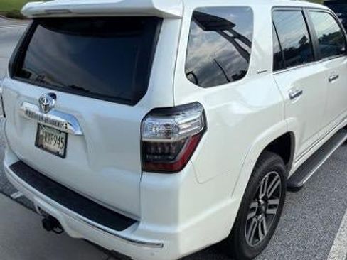 Used 2022 Toyota 4Runner Limited AWD/4WD image 30
