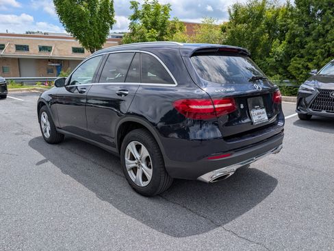 Used 2018 Mercedes-Benz GLC 300 4MATIC image 5