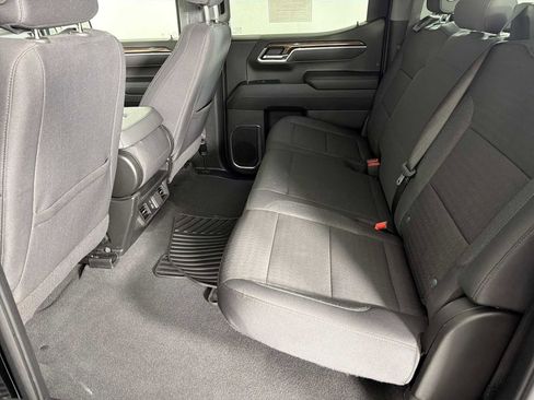 Used 2025 Chevrolet Silverado 1500 LT RWD image 18